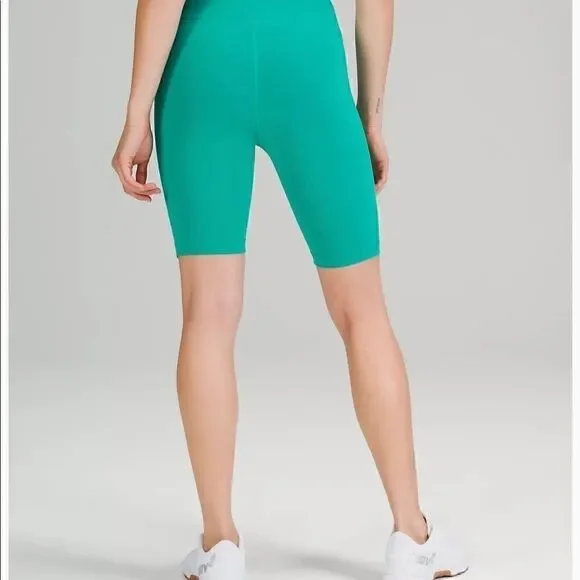 Lululemon Wunder Train 8 inch short TLLG - Picture 2 of 6